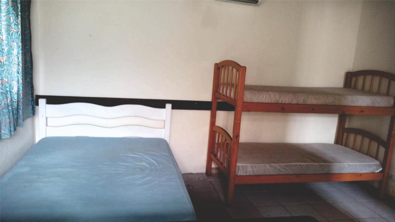 マレシアス Waikiki Surf Houseヴィラ エクステリア 写真